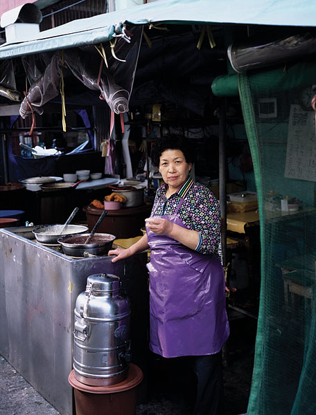 http://michaelmeyerphoto.com/files/gimgs/27_yeosumarketlady.jpg